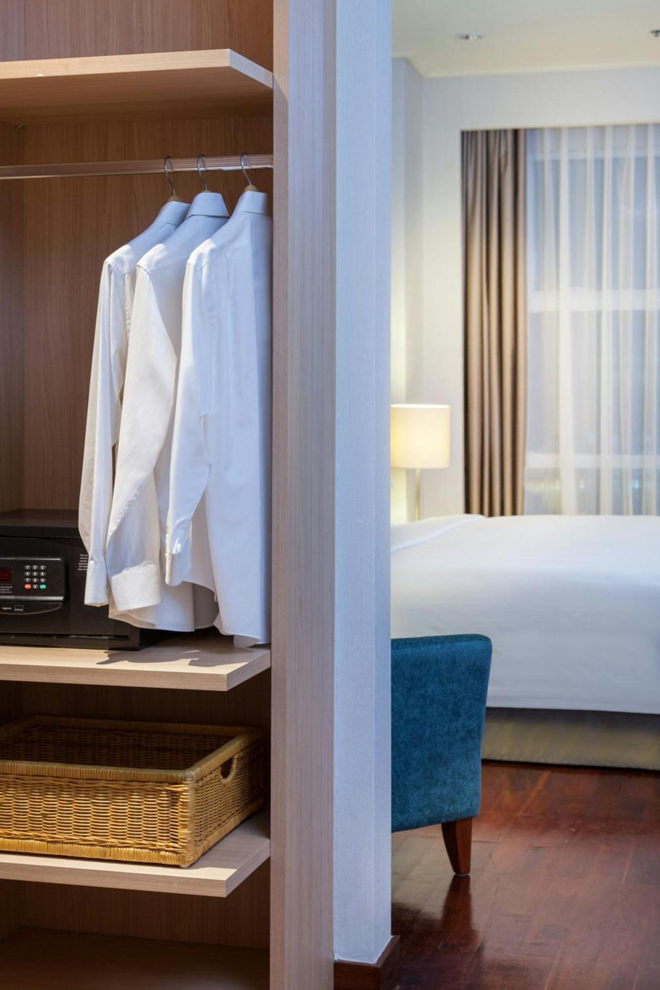 The Mayflower, Jakarta-Marriott Executive Apartments Exterior photo